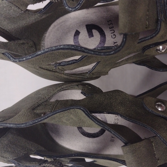 Guess wedge shoe - Picture 3 of 7